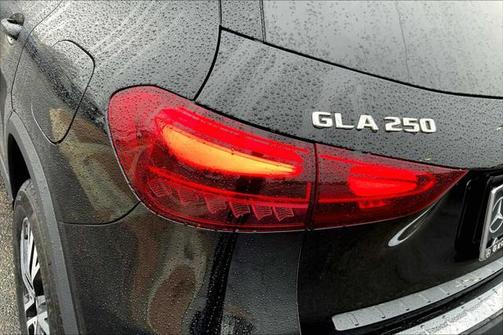 2025 Mercedes-Benz GLA 250 Base