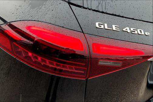 Black 2025 Mercedes-Benz GLE 450e 4MATIC
