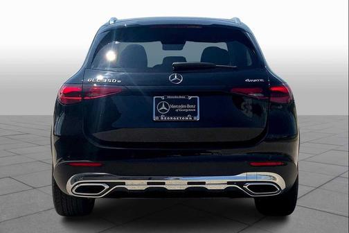 Black 2025 Mercedes-Benz GLC 350e Base