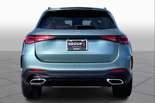 Verde Silver Metallic 2026 Mercedes-Benz GLC 300 Base