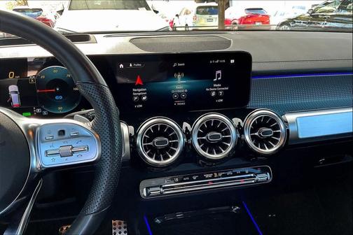 2023 Mercedes-Benz EQB 300 4MATIC