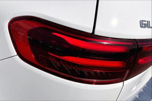 Polar White 2026 Mercedes-Benz GLB 250 Base