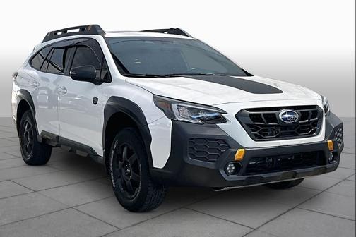 Crystal White Pearl 2024 Subaru Outback Wilderness