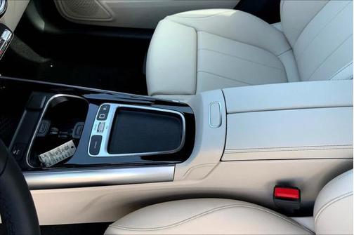 2025 Mercedes-Benz GLA 250 Base