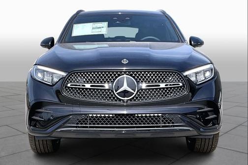 Obsidian Black Metallic 2026 Mercedes-Benz GLC 300 4MATIC