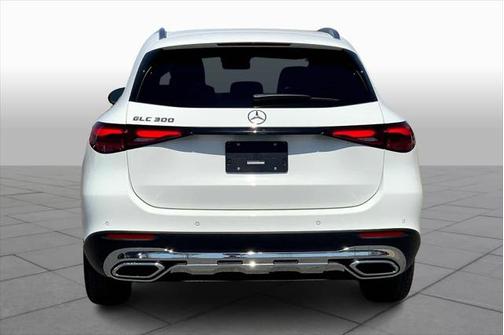 2025 Mercedes-Benz GLC 300 Base