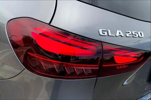 2025 Mercedes-Benz GLA 250 4MATIC