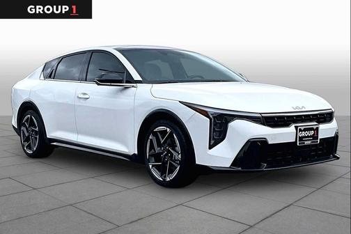 Snow White Pearl 2025 Kia K4 GT-Line