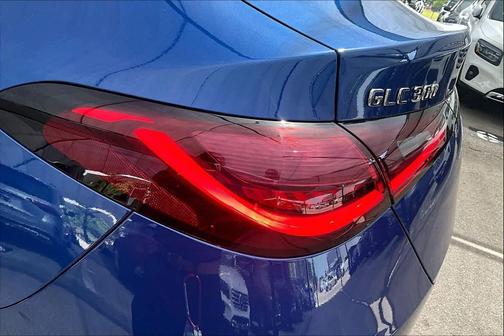 Starling Blue Metallic 2026 Mercedes-Benz GLC 300 4MATIC Coupe