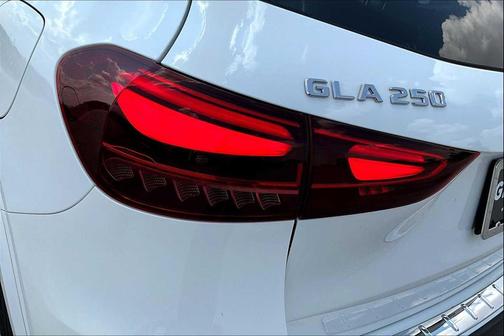 2026 Mercedes-Benz GLA 250 4MATIC