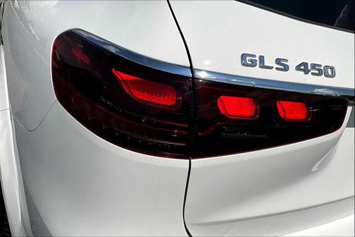 2026 Mercedes-Benz GLS 450 4MATIC