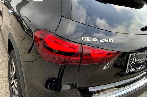 2025 Mercedes-Benz GLA 250 Base