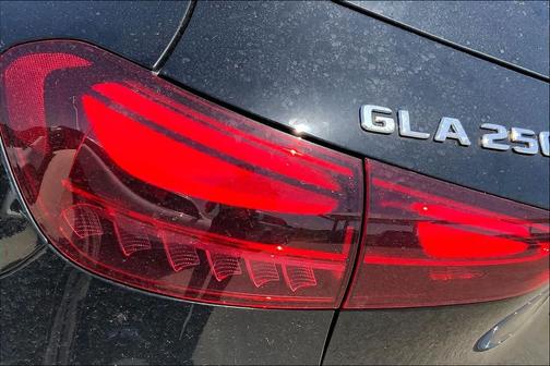 2025 Mercedes-Benz GLA 250 4MATIC