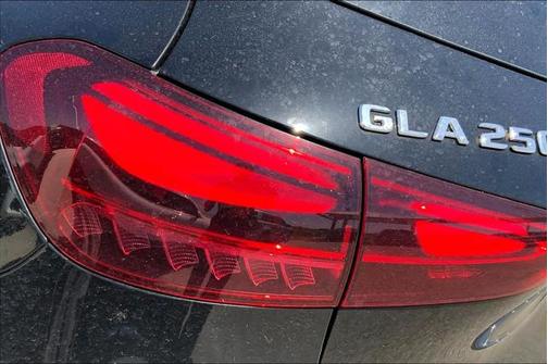 2025 Mercedes-Benz GLA 250 Base