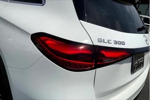 2025 Mercedes-Benz GLC 300 Base