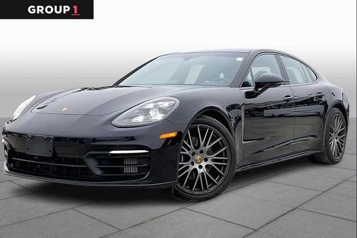 2022 Porsche Panamera Platinum Edition