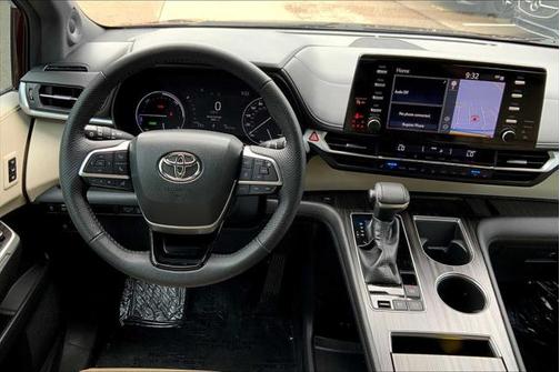 2022 Toyota Sienna Limited 7-Passenger