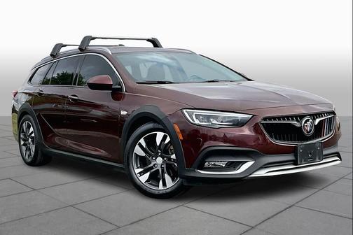 Rioja Red Metallic 2018 Buick Regal TourX Essence