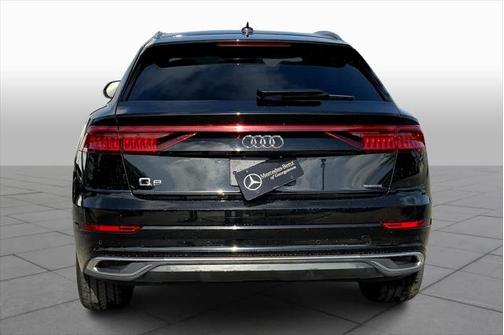 2022 Audi Q8 55 Premium Plus