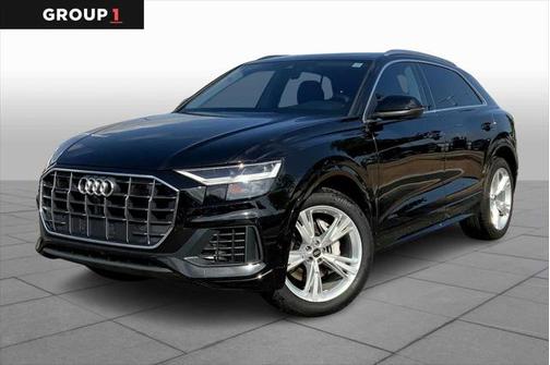 2022 Audi Q8 55 Premium Plus