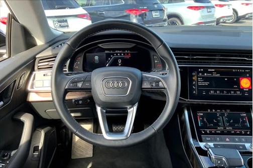 2022 Audi Q8 55 Premium Plus