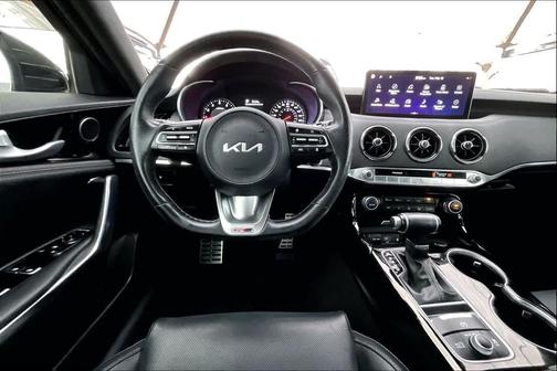 2022 Kia Stinger GT-Line