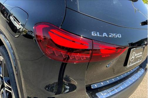 2025 Mercedes-Benz GLA 250 Base