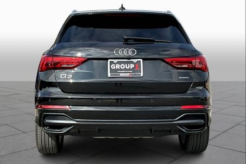 2022 Audi Q3 45 S line Premium Plus