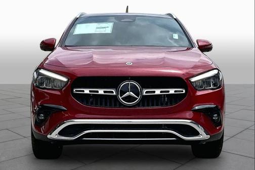 MANUFAKTUR Patagonia Red Metallic 2026 Mercedes-Benz GLA 250 4MATIC