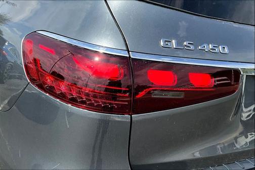 2026 Mercedes-Benz GLS 450 4MATIC