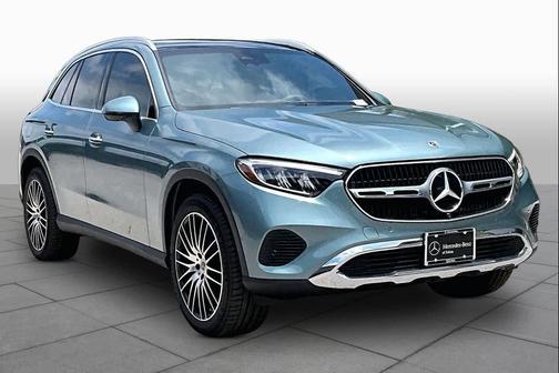 Verde Silver Metallic 2026 Mercedes-Benz GLC 300 4MATIC