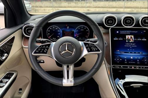 2024 Mercedes-Benz GLC 300 4MATIC