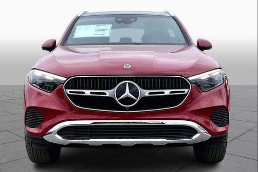 MANUFAKTUR Patagonia Red Metallic 2026 Mercedes-Benz GLC 300 Base