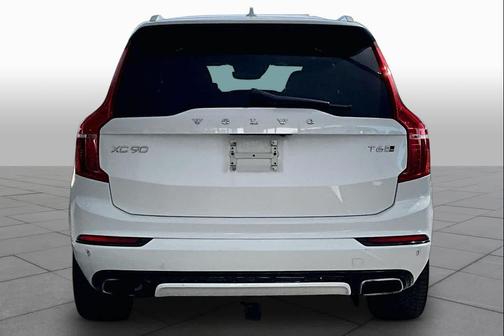 2018 Volvo XC90 T6 R-Design