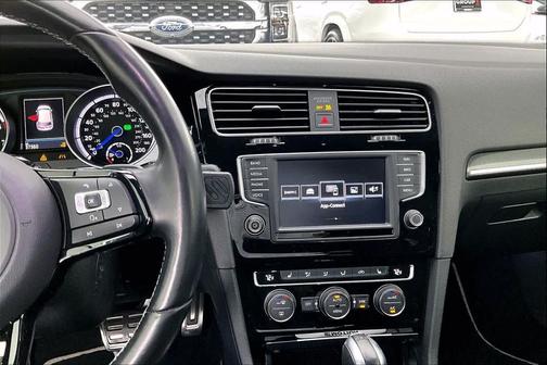 2017 Volkswagen Golf R 2.0T DSG