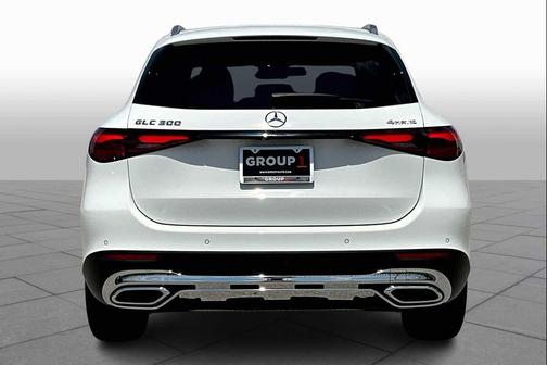2026 Mercedes-Benz GLC 300 4MATIC