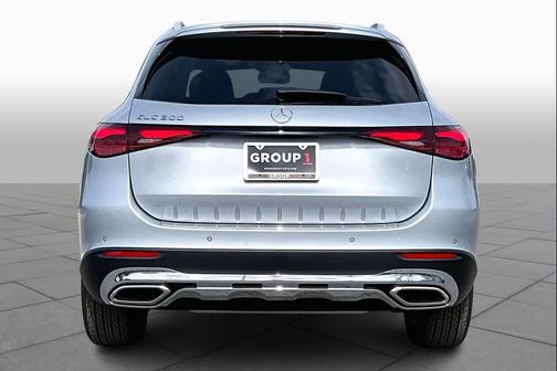 Cirrus Silver Metallic 2026 Mercedes-Benz GLC 300 Base