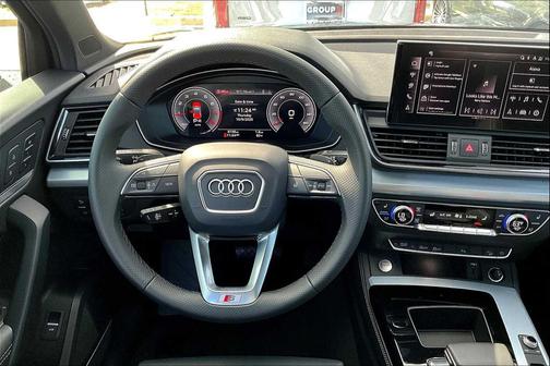 2024 Audi Q5 45 S line Premium Plus