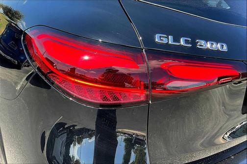 2026 Mercedes-Benz GLC 300 Base