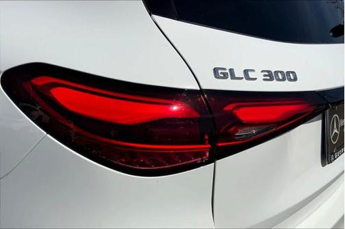 2025 Mercedes-Benz GLC 300 Base