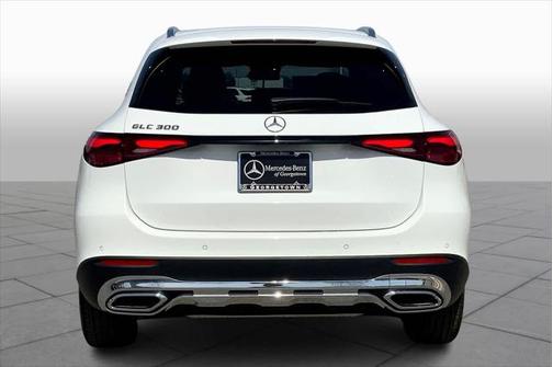 2025 Mercedes-Benz GLC 300 Base