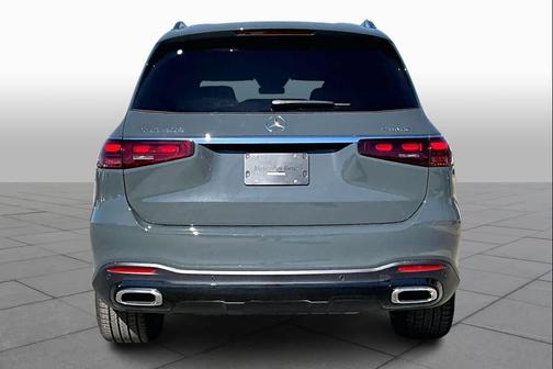 2026 Mercedes-Benz GLS 450 4MATIC