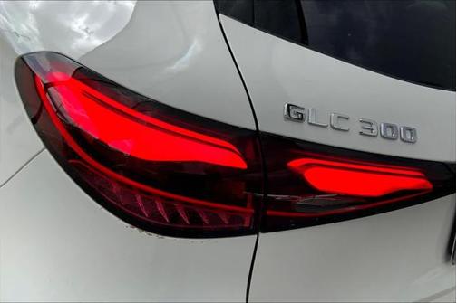 2025 Mercedes-Benz GLC 300 Base