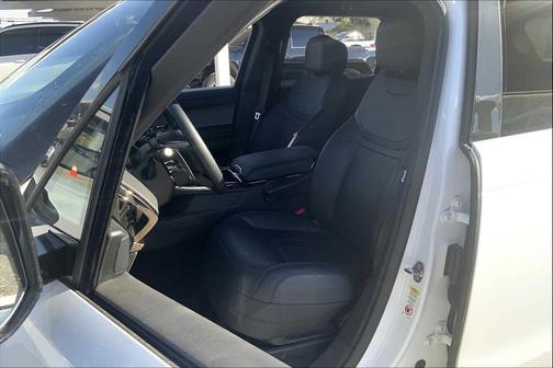 2024 Land Rover Range Rover Sport SE