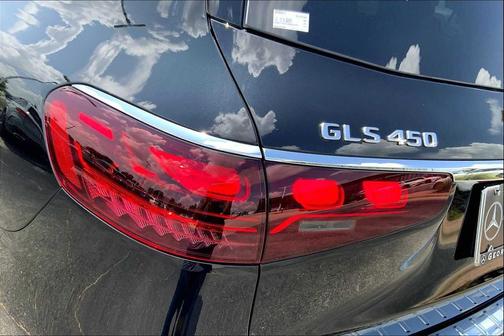 Starling Blue Metallic 2025 Mercedes-Benz GLC 350e Base