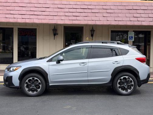 Ice Silver Metallic 2021 Subaru Crosstrek Sport