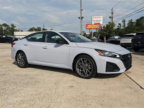 2024 Nissan Altima 2.0 SR