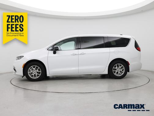 White 2024 Chrysler Pacifica Touring L