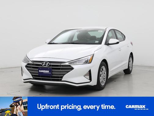 White 2020 Hyundai ELANTRA SE