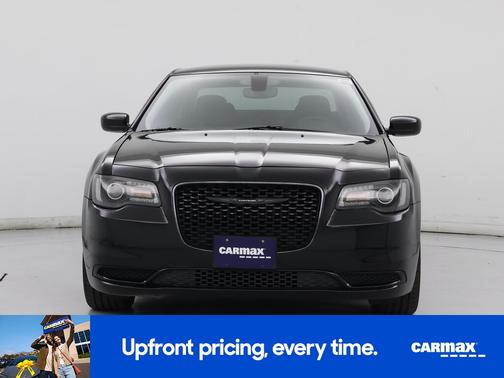 2023 Chrysler 300 Touring